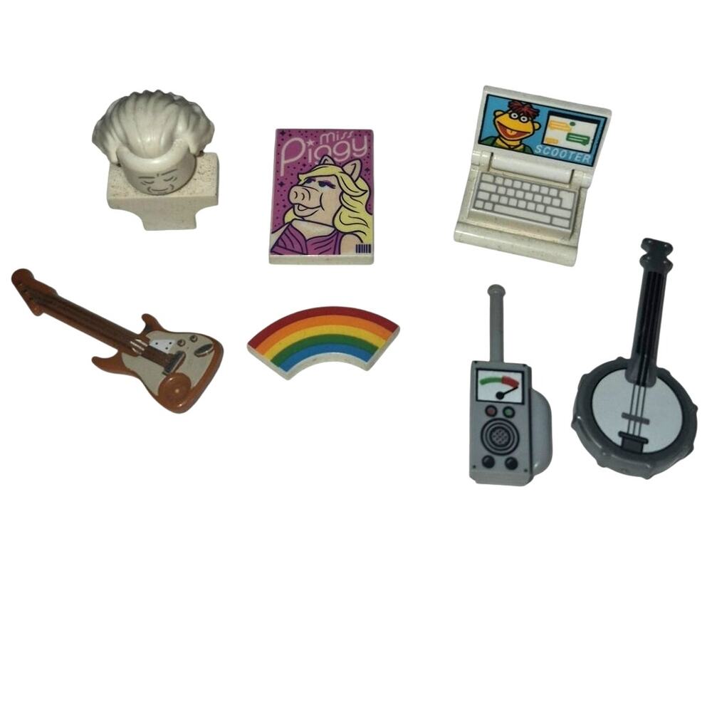 Lego The Muppets Collectible Mini Figures Series 1 Bundle with Accessories - Picture 4 of 7